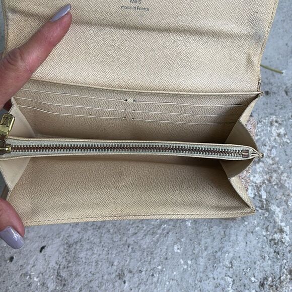 Louis Vuitton Beige and Brown Checkered Wallet - Picture 9 of 13